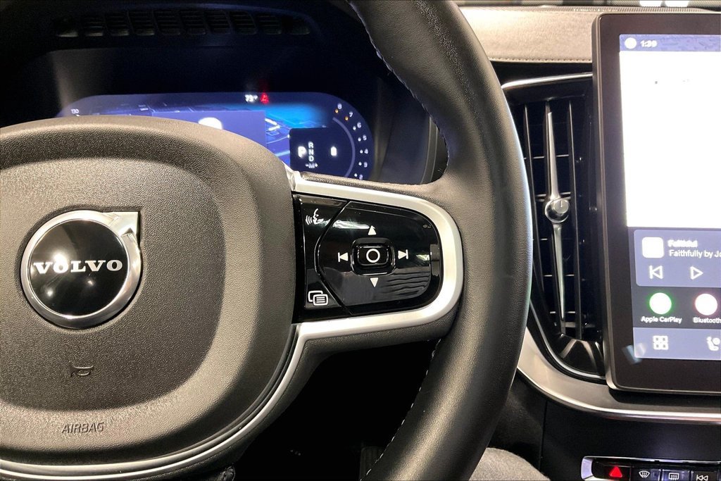 Certified 2026 Volvo XC90 B6 Plus w/ Protection Package Premier AWD/4WD image 12