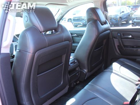 Used 2017 GMC Acadia Limited SLT image 22