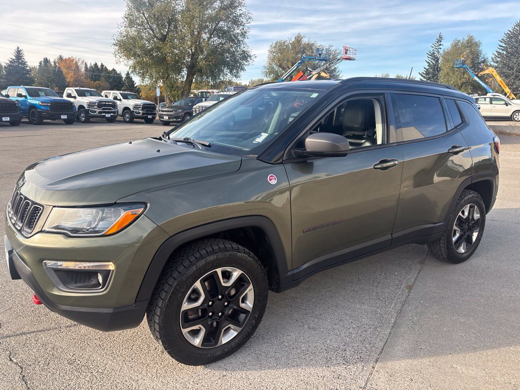 Used 2017 Jeep Compass Trailhawk w/ Cold Weather Group AWD/4WD image 4