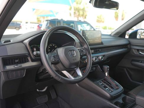 Used 2026 Honda CR-V Sport image 2