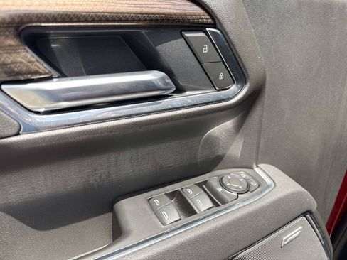 Used 2026 Chevrolet Silverado 1500 LT Trail Boss w/ LT Trail Boss Premium Package AWD/4WD image 18