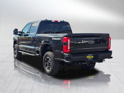 New 2025 Ford F350 XLT w/ Black Appearance Package image 4