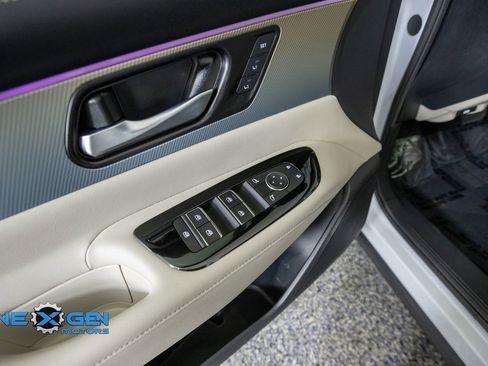 Used 2025 Nissan Murano SL AWD/4WD image 12