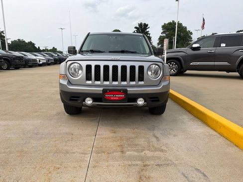 Used 2016 Jeep Patriot High Altitude FWD image 2