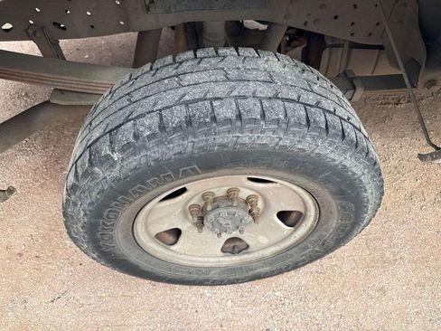 Used 2007 Ford F250 XL image 12