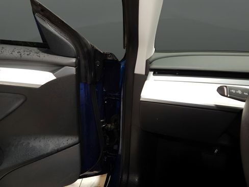 Used 2022 Tesla Model 3 Long Range image 28