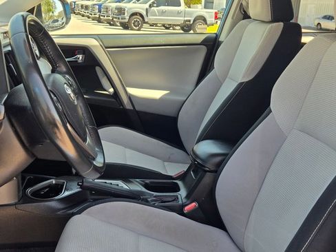Used 2017 Toyota RAV4 XLE image 17