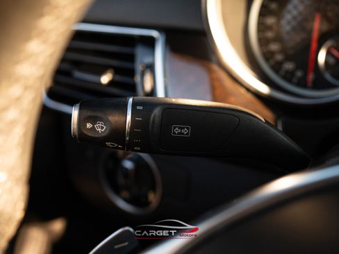 Used 2018 Mercedes-Benz GLE 43 AMG 4MATIC w/ Parking Assist Package image 29