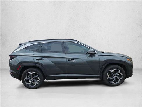 Certified 2024 Hyundai Tucson Limited AWD/4WD image 4