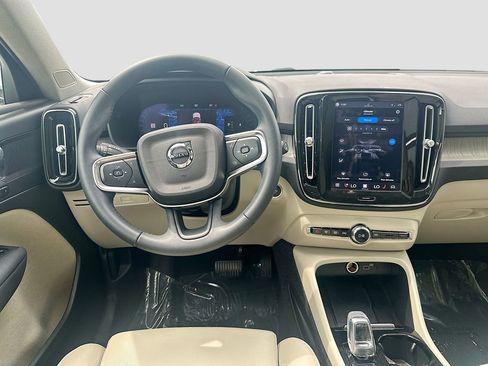 Used 2023 Volvo XC40 B5 Plus w/ Driver Assist Package AWD/4WD image 23