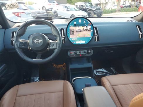 Used 2025 MINI Cooper Countryman S w/ Comfort Package Max image 10