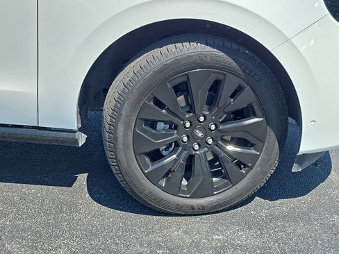 Used 2025 Ford Expedition Platinum w/ Stealth Appearance Package AWD/4WD image 54