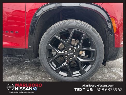 Used 2024 Chevrolet Traverse RS image 9