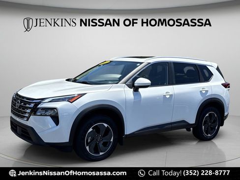 Certified 2024 Nissan Rogue SV w/ SV Premium Package FWD image 11