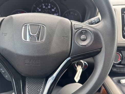 Used 2020 Honda HR-V LX image 18