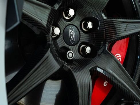 Used 2021 Ford Mustang Shelby GT500 w/ Carbon Fiber Track Pack image 6