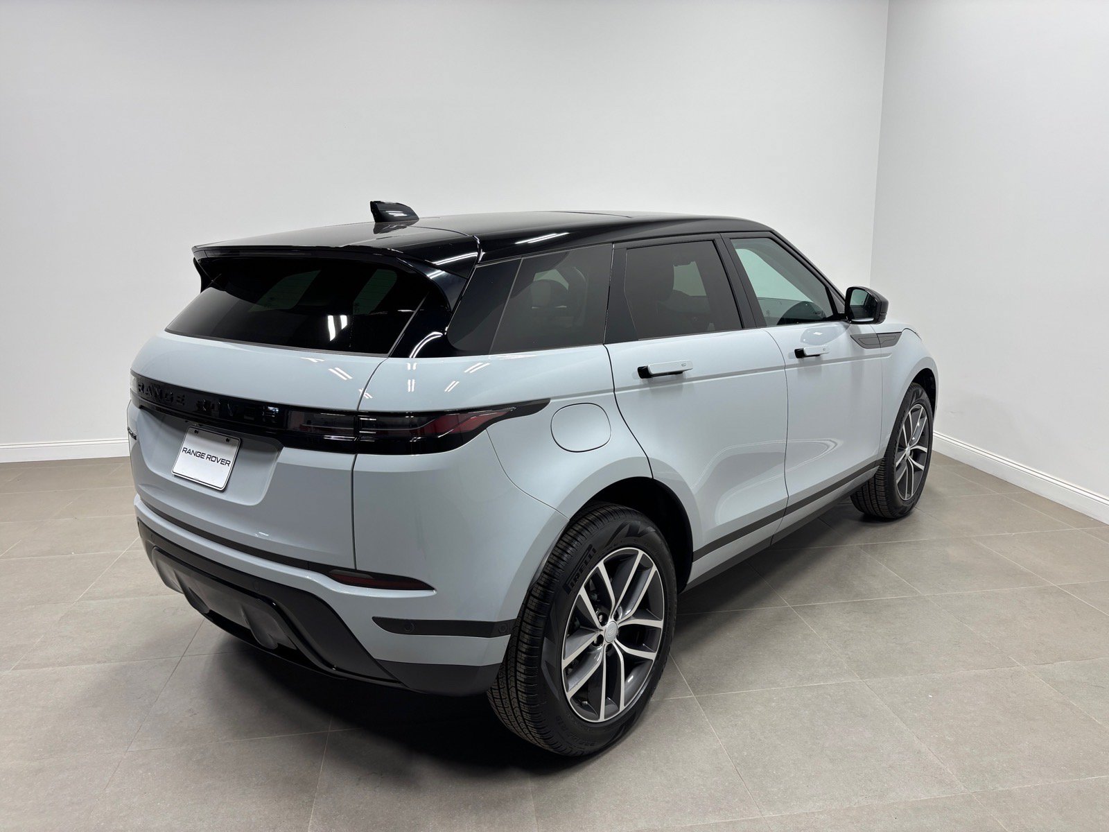 New 2024 Land Rover Range Rover Evoque S AWD/4WD image 6