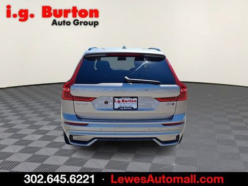 Used 2023 Volvo XC60 B5 Plus w/ Climate Package AWD/4WD image 5