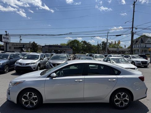 Used 2020 Kia Forte LXS FWD image 5