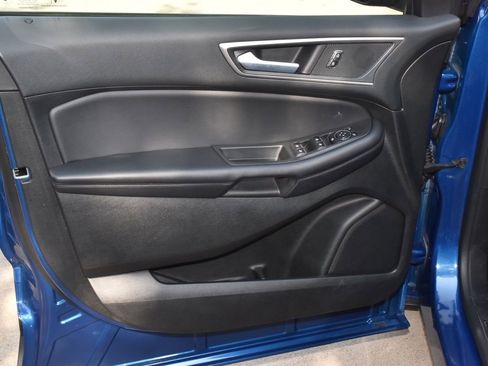 Used 2023 Ford Edge SEL w/ Convenience Package image 34