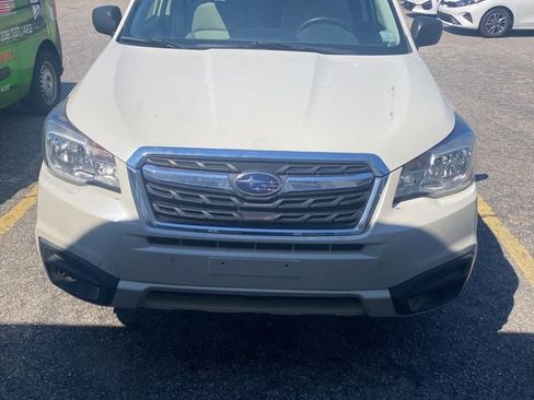 Used 2018 Subaru Forester 2.5i w/ Alloy Wheel Package AWD/4WD image 2