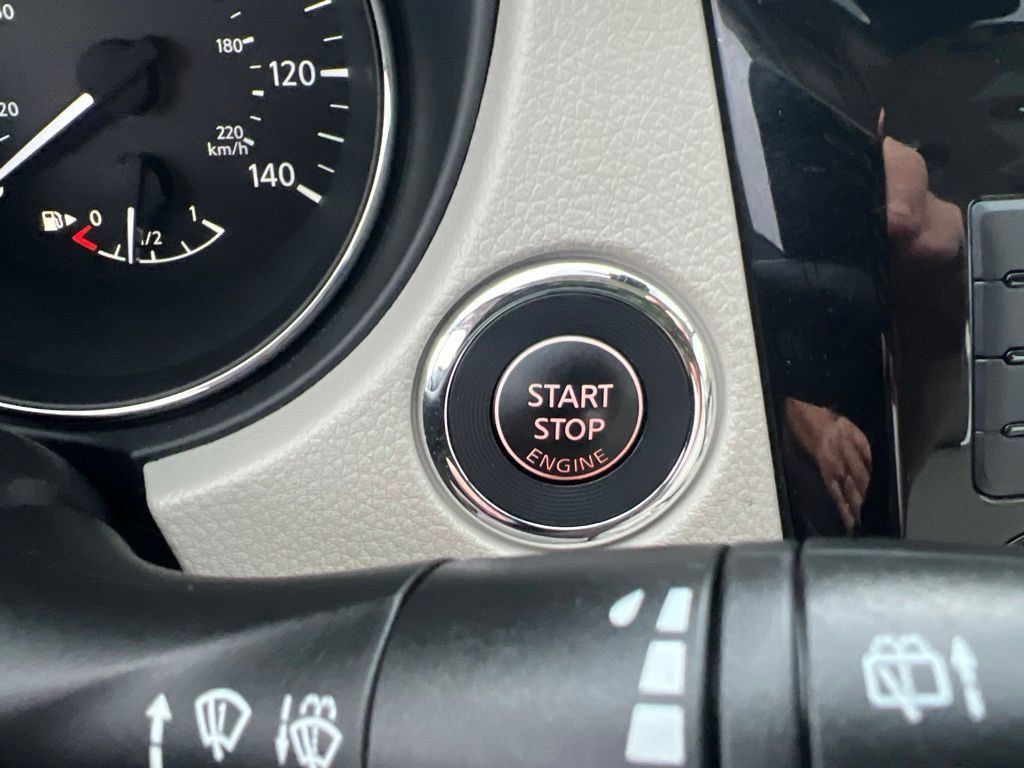 Used 2020 Nissan Rogue Sport SL w/ Premium Package AWD/4WD image 56