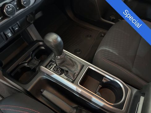 Used 2022 Toyota Tacoma SR5 w/ Technology Package RWD image 20