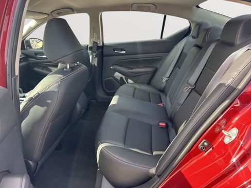 Used 2022 Nissan Altima 2.5 SR FWD image 18