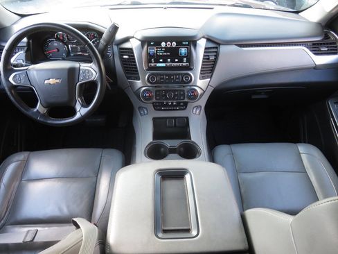 Used 2015 Chevrolet Suburban LT AWD/4WD image 12