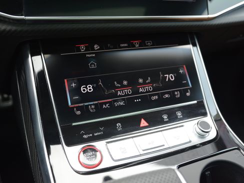 Used 2025 Audi RS Q8 performance AWD/4WD image 23