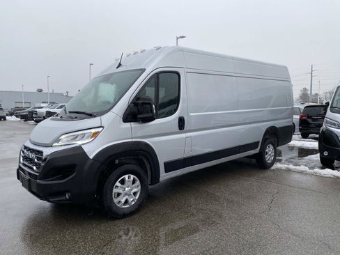 Used 2025 RAM ProMaster 3500 w/ Quick Order Package 22H SLT+ FWD image 11