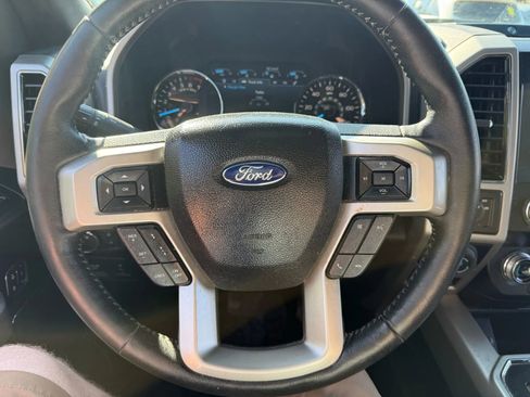 Used 2020 Ford F150 Lariat w/ Equipment Group 502A Luxury image 28