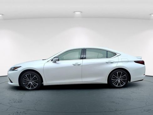 Certified 2023 Lexus ES 350 w/ Premium Package image 4
