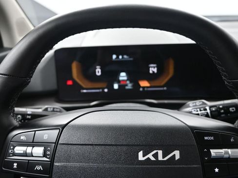 New 2026 Kia Sportage EX w/ EX Panorama Roof Package FWD image 15