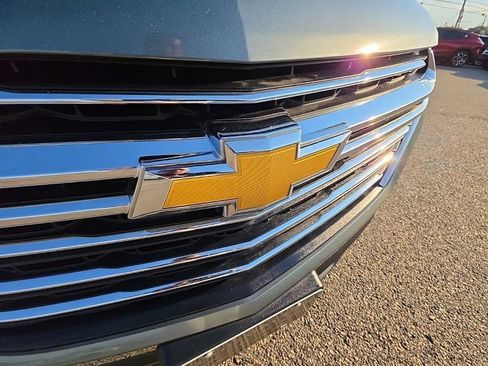 Used 2023 Chevrolet Traverse LT w/ LPO, Floor Liner Package AWD/4WD image 36
