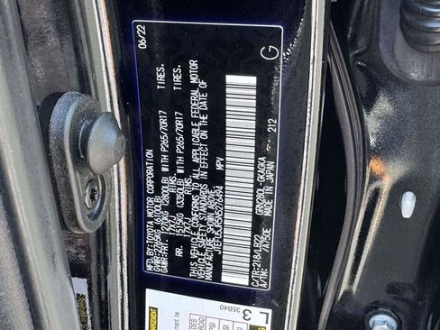 Used 2022 Toyota 4Runner SR5 Premium w/ Moonroof Package RWD image 28