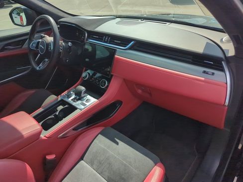 Used 2024 Jaguar F-PACE SVR AWD/4WD image 24