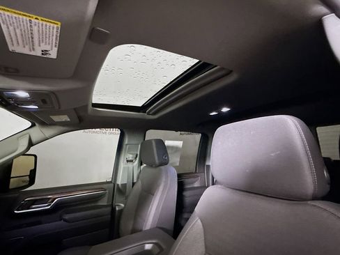 Used 2024 Chevrolet Silverado 2500 LT w/ Convenience Package image 22