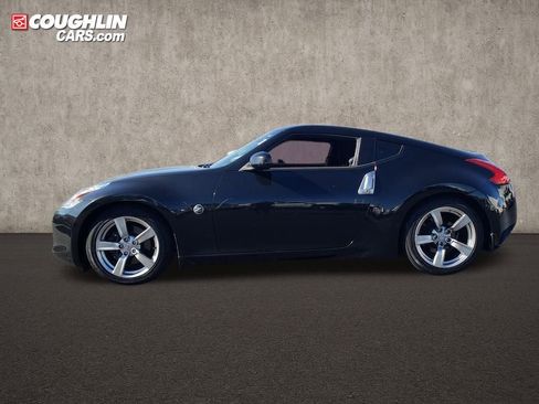 Used 2009 Nissan 370Z Coupe image 4