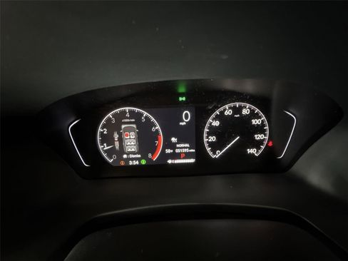 Used 2023 Honda Pilot Touring image 10