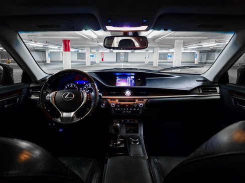 Used 2013 Lexus ES 350 image 3