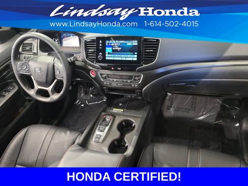 Certified 2025 Honda Passport TrailSport image 12