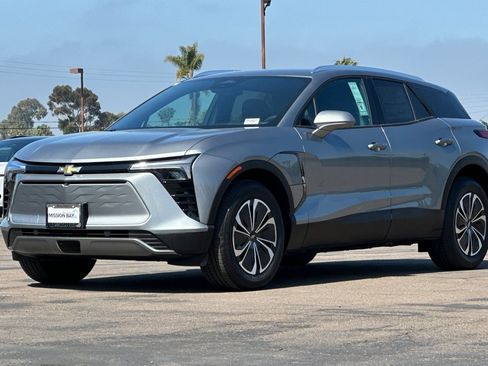 New 2025 Chevrolet Blazer EV LT image 8
