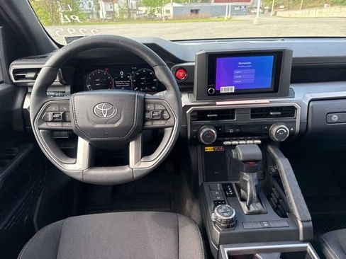 New 2026 Toyota 4Runner TRD Off-Road AWD/4WD image 17