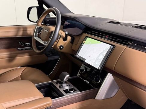 Certified 2023 Land Rover Range Rover SE AWD/4WD image 35