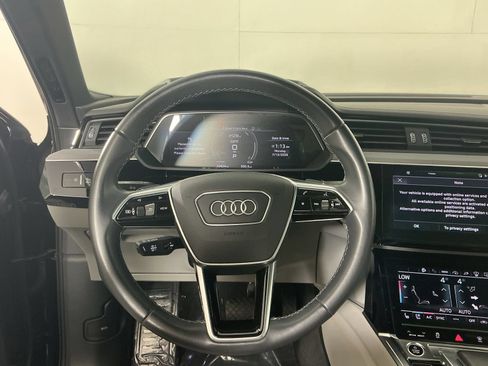 Used 2024 Audi Q8 e-tron Prestige w/ Prestige Package AWD/4WD image 11