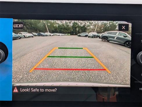 New 2026 Volkswagen Taos SE image 22