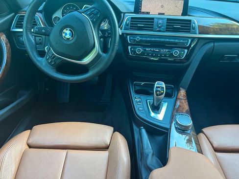 Used 2018 BMW 330i xDrive Sedan w/ Premium Package AWD/4WD image 16