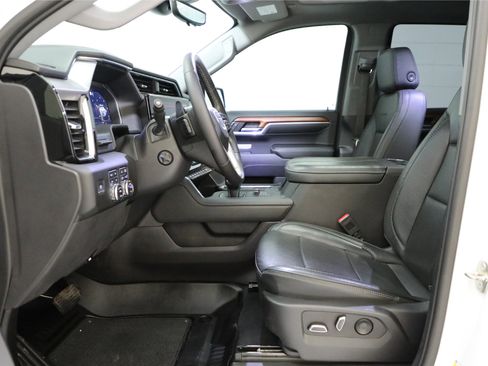Used 2023 GMC Sierra 1500 Denali w/ Denali Reserve Package image 9