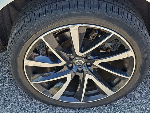 Certified 2023 Volvo XC90 B6 Plus w/ Protection Package AWD/4WD image 10